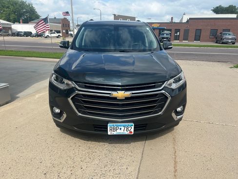 Used 2018 Chevrolet Traverse LT AWD/4WD image 3