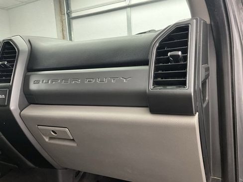 Used 2021 Ford F250 XLT w/ XLT Value Package image 7