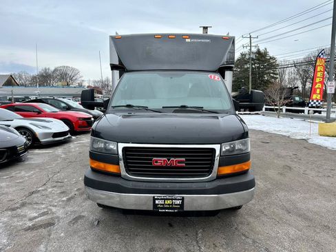 Used 2012 GMC Savana 3500 RWD image 2