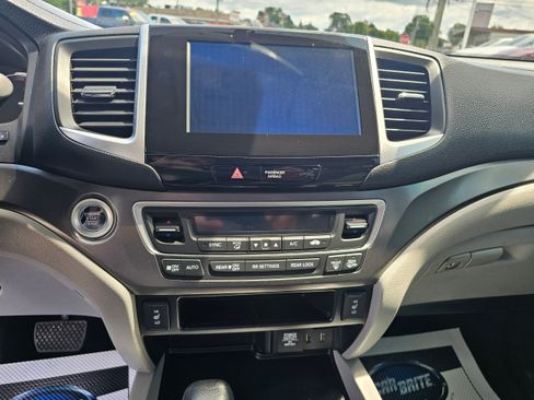 Used 2017 Honda Pilot EX-L image 19