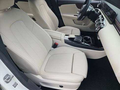 Used 2023 Mercedes-Benz CLA 250 image 19