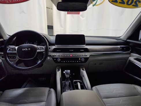 Certified 2022 Kia Telluride SX w/ SX Prestige Package image 10