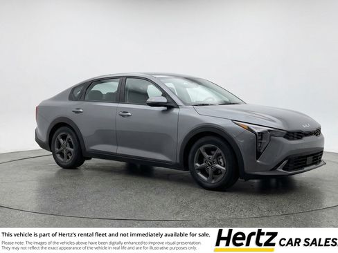 Used 2025 Kia K4 LXS image 1
