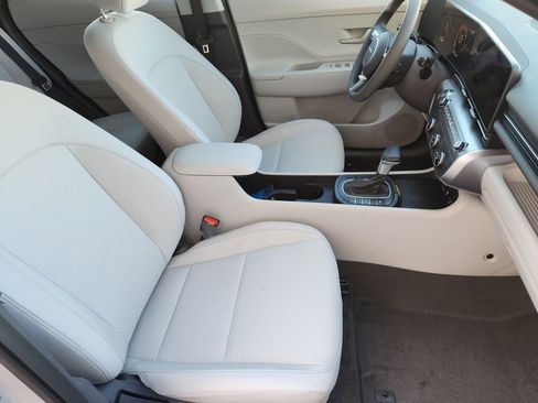 New 2026 Hyundai Kona SE image 10