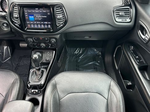 Used 2020 Jeep Compass Limited AWD/4WD image 28