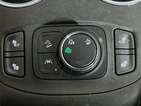 Used 2022 GMC Terrain SLE w/ Driver Convenience Package AWD/4WD image 21