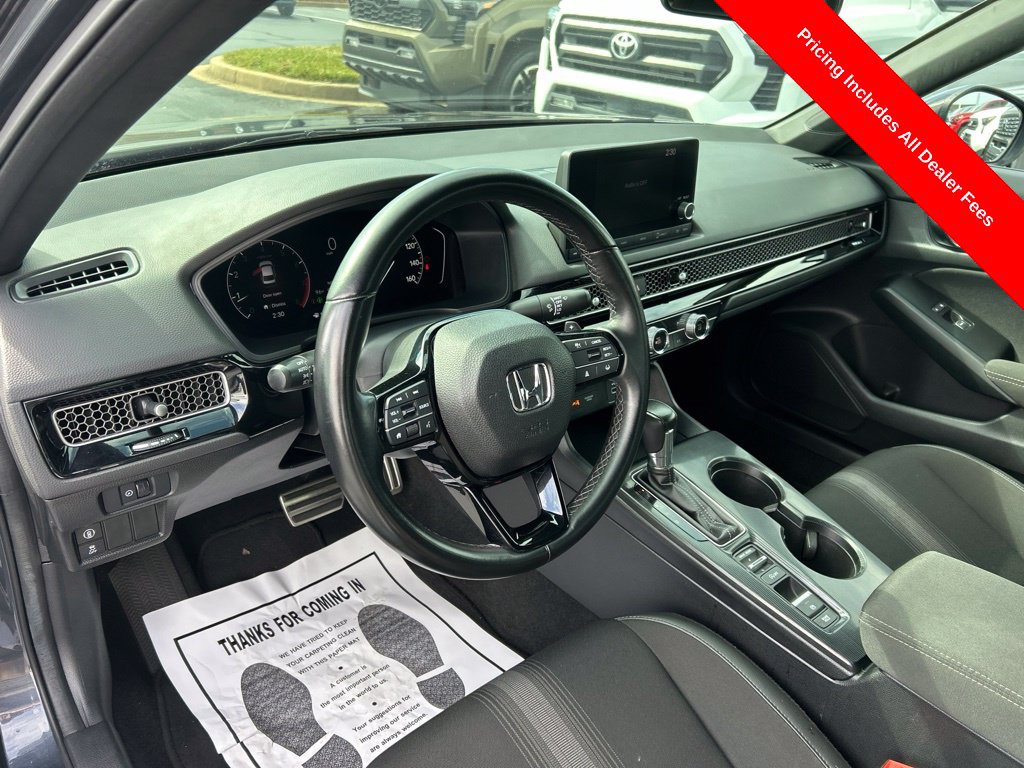 Used 2023 Honda Civic Sport image 3