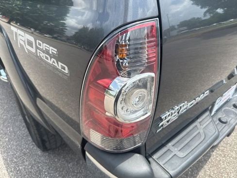 Used 2012 Toyota Tacoma 4x4 Double Cab w/ TRD Off-Road Pkg image 10