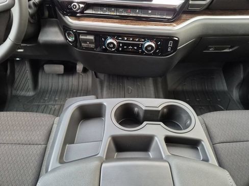 New 2026 GMC Sierra 1500 Elevation w/ Elevation Select Package AWD/4WD image 13