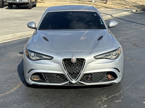 Used 2018 Alfa Romeo Giulia Quadrifoglio w/ Driver Assist Dynamic Package image 2
