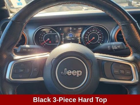 Used 2022 Jeep Gladiator Mojave w/ Cold Weather Group image 10