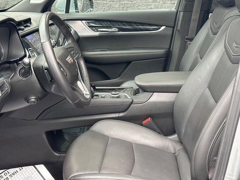 Certified 2024 Cadillac XT6 Premium Luxury image 18