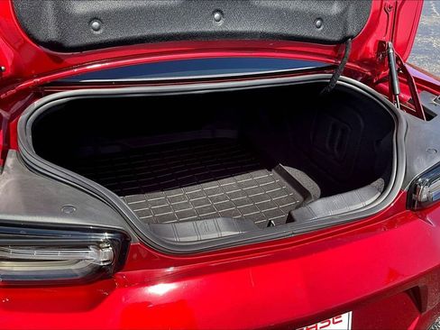 Used 2022 Chevrolet Camaro LT w/ RS Package RWD image 8