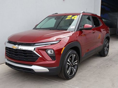 Used 2024 Chevrolet TrailBlazer LT w/ Convenience Package image 1