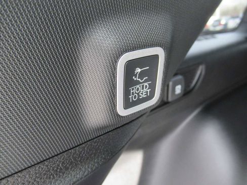 New 2025 Jeep Grand Cherokee Limited w/ Trailer Tow Package image 7