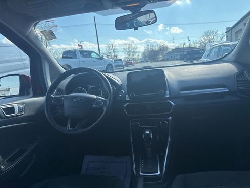 Certified 2019 Ford EcoSport SE image 26
