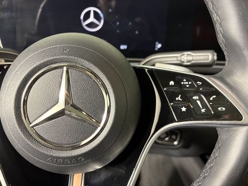Used 2025 Mercedes-Benz GLE 350 4MATIC image 23