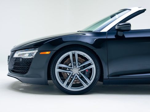 Used 2014 Audi R8 V8 image 9