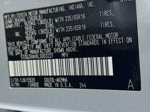 Used 2020 Toyota Highlander XLE FWD image 12