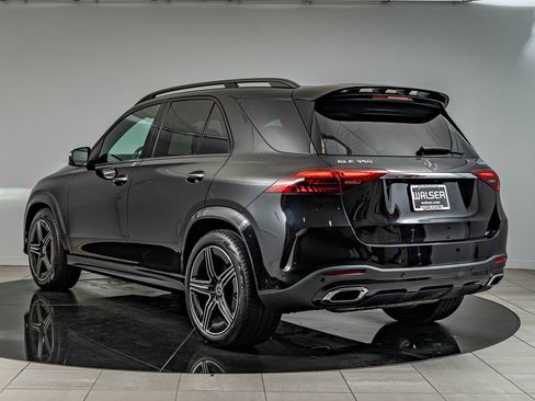 Used 2025 Mercedes-Benz GLE 350 4MATIC w/ AMG Line Exterior image 7
