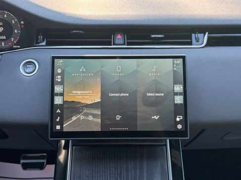 Used 2024 Land Rover Range Rover Evoque Dynamic SE AWD/4WD image 26
