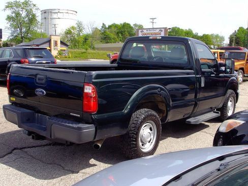 Used 2013 Ford F250 XL RWD image 2
