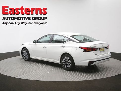Used 2025 Nissan Altima 2.5 SV FWD image 62