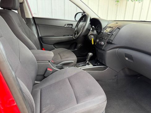 Used 2011 Hyundai Elantra w/ Popular Equipment Pkg 2 FWD image 17