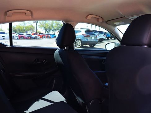 Used 2024 Nissan Sentra S FWD image 28