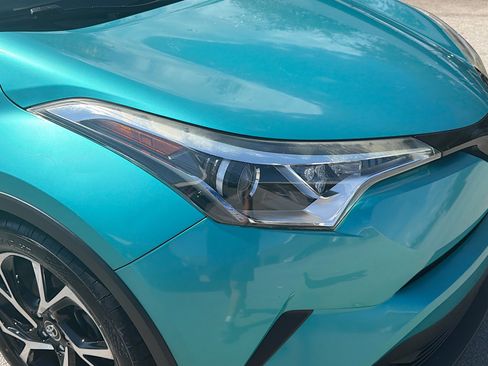 Used 2018 Toyota C-HR XLE image 33