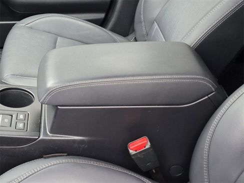 Used 2019 Subaru Outback 2.5i Limited image 10