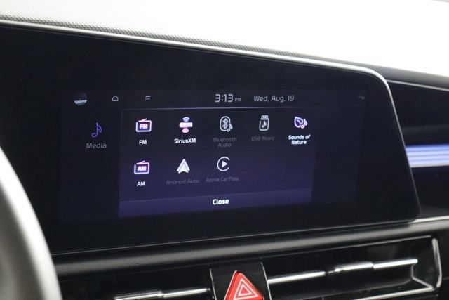Certified 2024 Kia Niro Wind FWD image 30