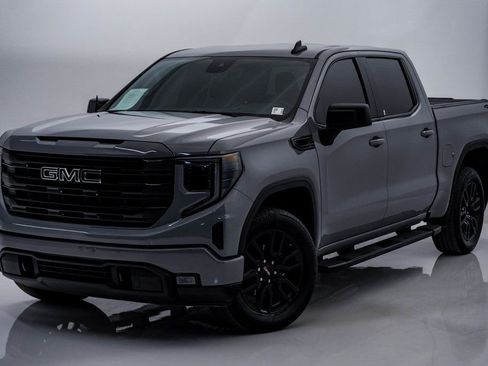 Used 2024 GMC Sierra 1500 Elevation image 3