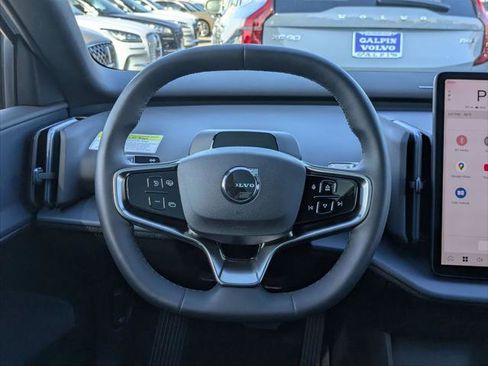Used 2025 Volvo EX30 Ultra w/ Protection Package Premier image 12
