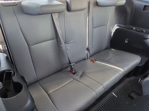 Used 2022 Toyota Highlander Platinum image 21