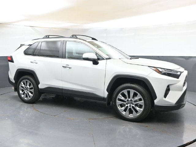 Used 2025 Toyota RAV4 Limited w/ Weather Package AWD/4WD image 7