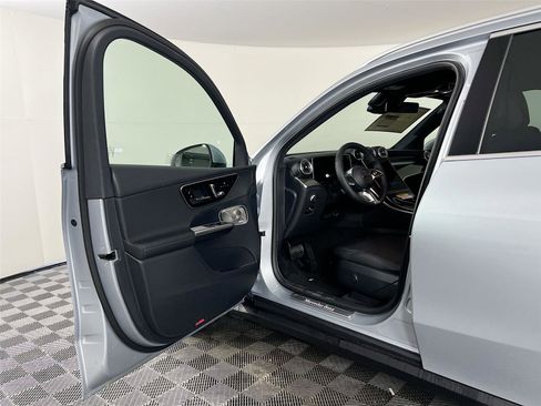 New 2026 Mercedes-Benz GLC 300 4MATIC image 17