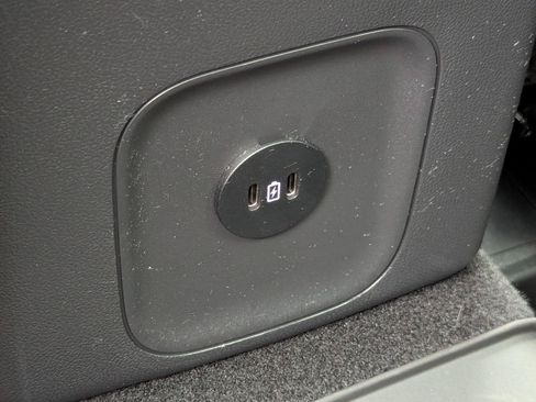 Used 2025 Ford Escape Active AWD/4WD image 27