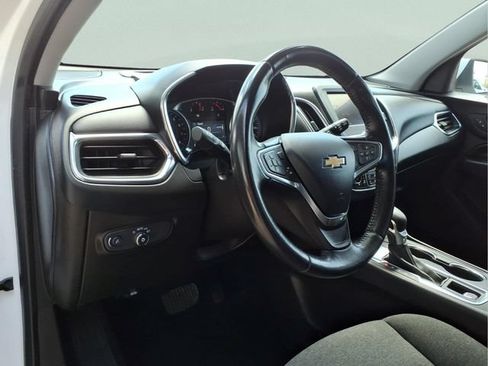 Used 2022 Chevrolet Equinox LT w/ Driver Convenience Package AWD/4WD image 13