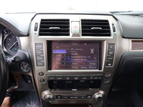 Used 2015 Lexus GX 460 w/ Premium Package image 21
