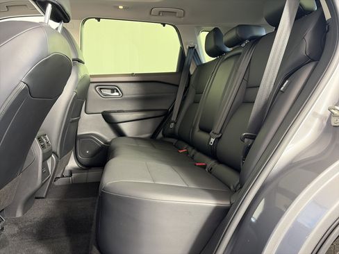 Used 2023 Nissan Rogue SV w/ SV Premium B Package AWD/4WD image 7