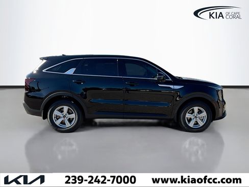 New 2026 Kia Sorento LX image 6