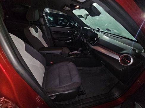 Used 2024 Chevrolet Trax RS w/ Driver Confidence Package image 15