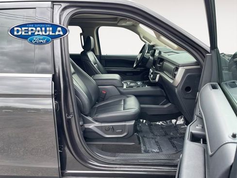 Used 2024 Ford Expedition XLT AWD/4WD image 19