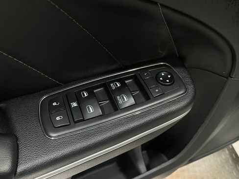 Used 2019 Dodge Charger Scat Pack w/ Dynamics Package image 17