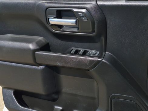 Used 2022 Chevrolet Silverado 1500 Custom RWD image 13