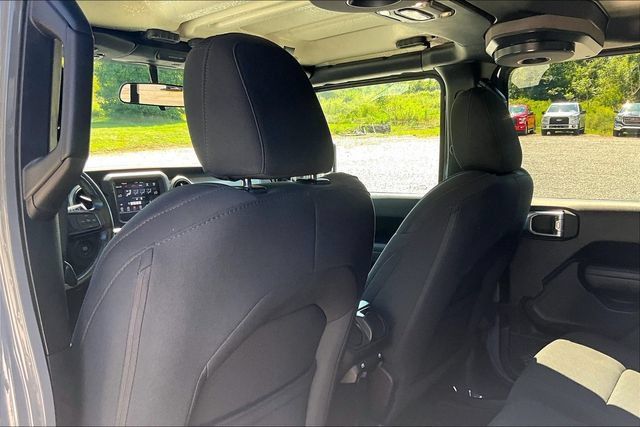 Used 2021 Jeep Gladiator Sport AWD/4WD image 33