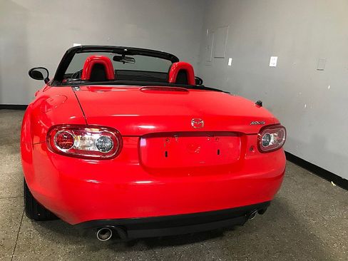 Used 2014 MAZDA MX-5 Miata Club image 7