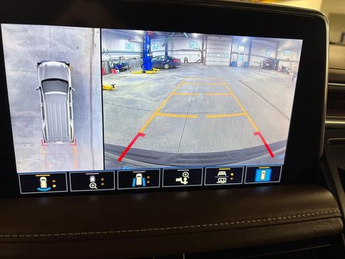 Certified 2021 Chevrolet Tahoe High Country w/ Premium Package image 36