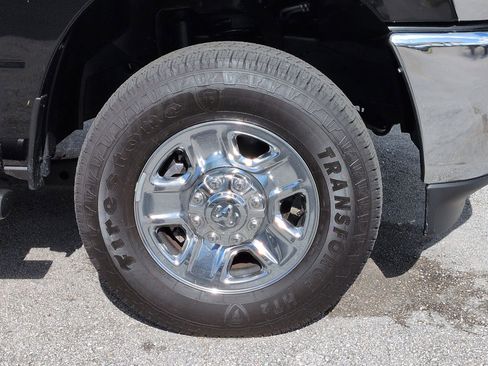 Used 2025 RAM 2500 Tradesman AWD/4WD image 10